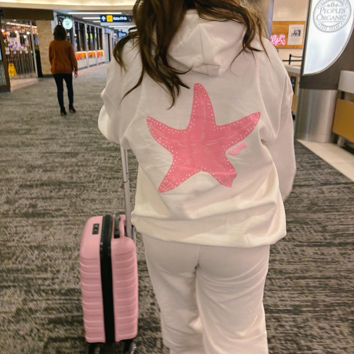 Roam Starfish Sweatshirt + Sweatpants Set