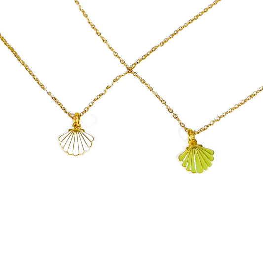 Small Seashell Necklace | 18k gold plated